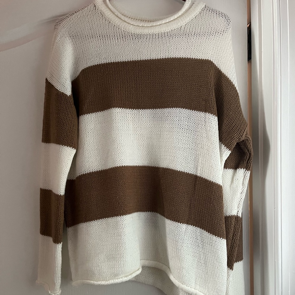 Sweater - Picture 1 of 2
